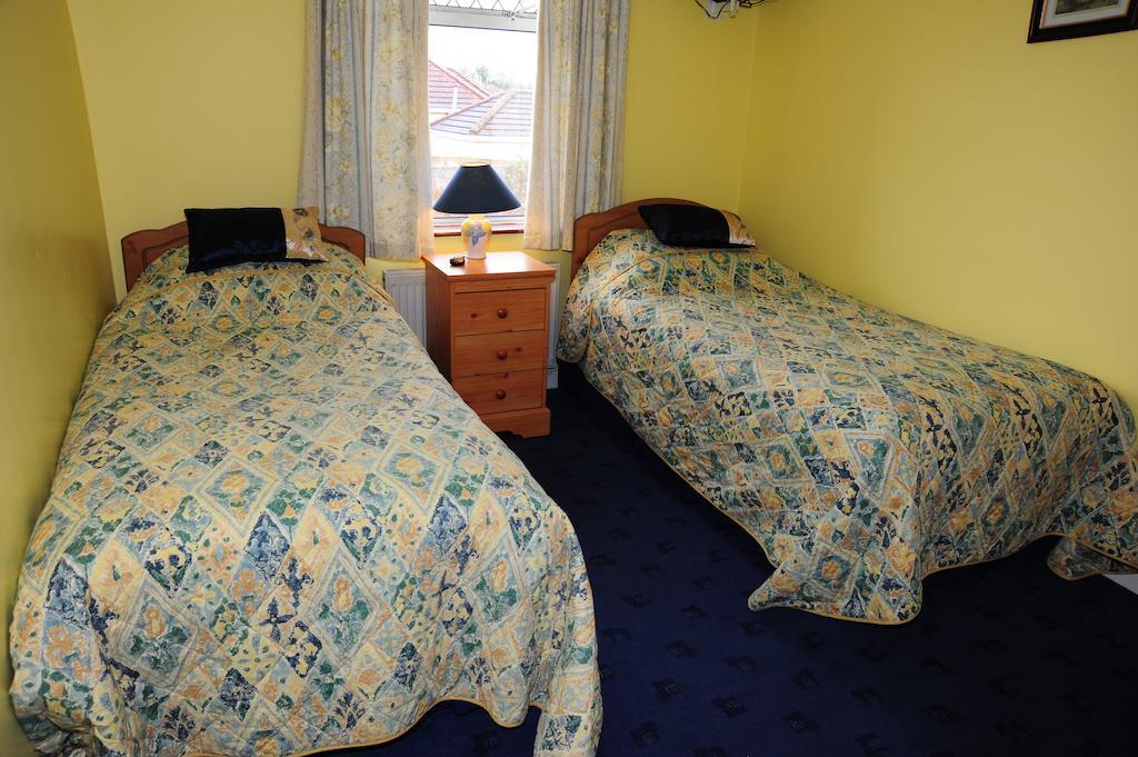 The Mill Bar Bed & Breakfast Атлоун Екстериор снимка