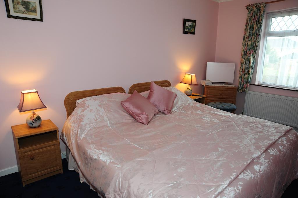 The Mill Bar Bed & Breakfast Атлоун Екстериор снимка